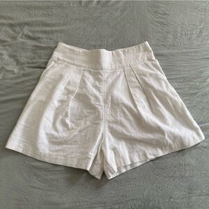 Abercrombie & Fitch White Bermuda Shorts